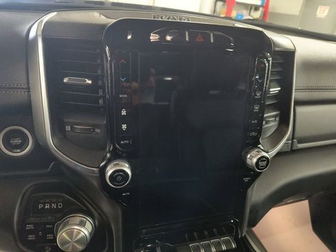 Used 2023 RAM 1500 Laramie AWD/4WD image 21
