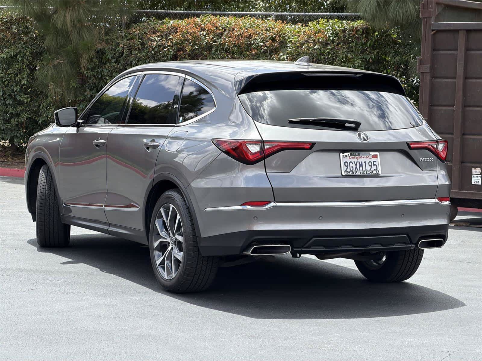 Certified 2023 Acura MDX w/ Technology Package FWD image 5