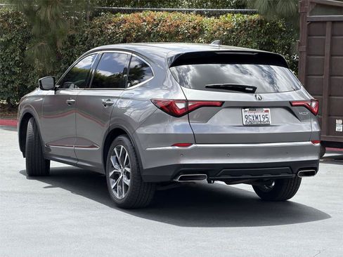 Used 2023 Acura MDX FWD w/ Technology Package image 5