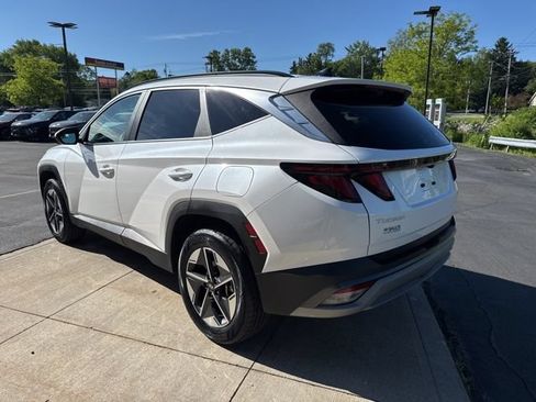 Certified 2025 Hyundai Tucson SEL AWD/4WD image 15