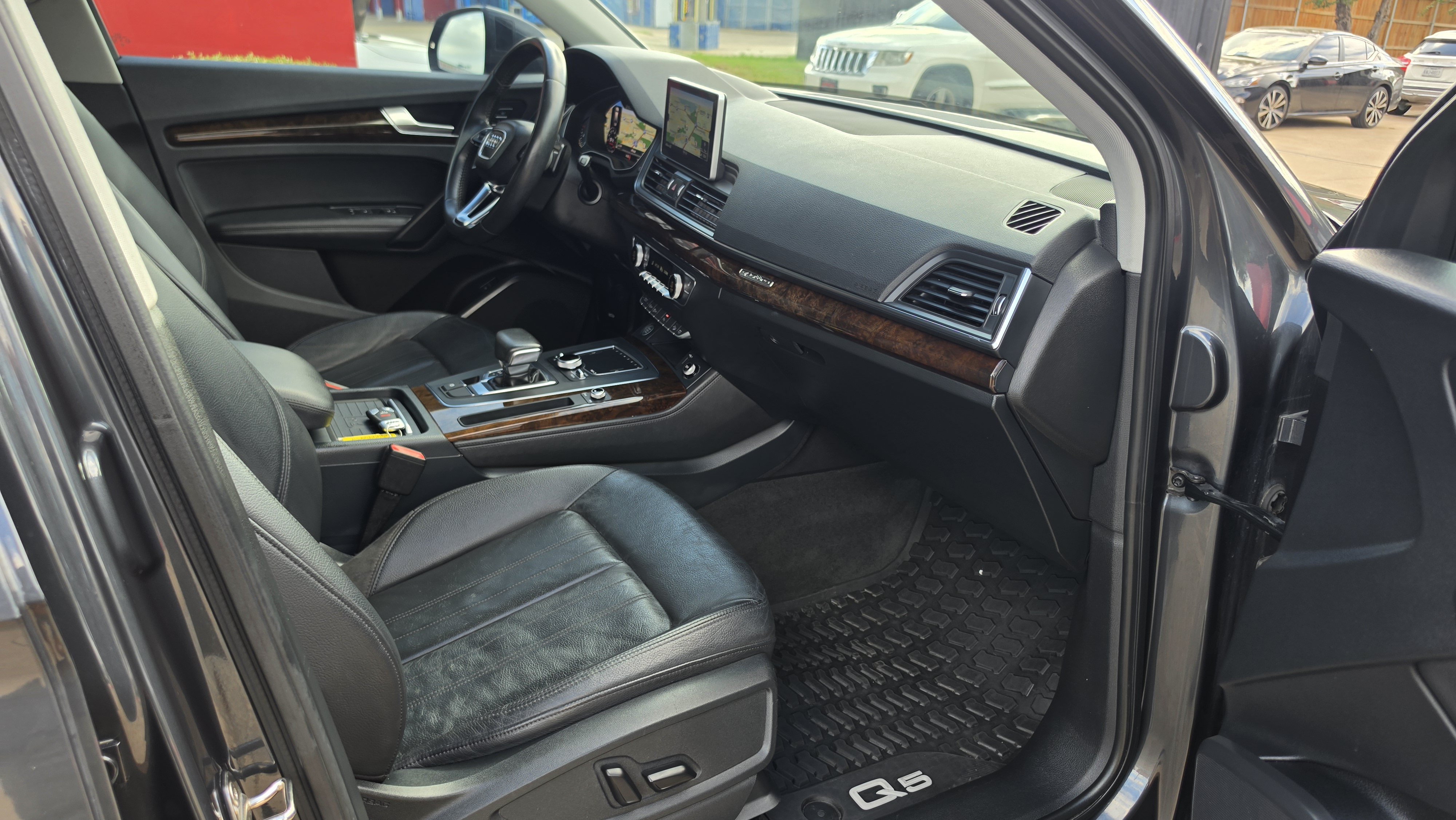 Used 2019 Audi Q5 2.0T Premium Plus w/ Premium Plus Package AWD/4WD image 30