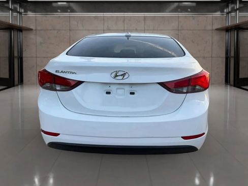 Used 2016 Hyundai Elantra SE FWD image 4