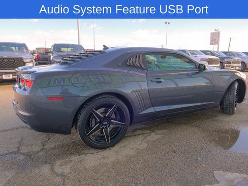Used 2010 Chevrolet Camaro SS image 9