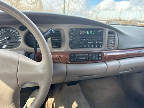 Used 2000 Buick Le Sabre Custom w/ Premium Opt Pkg image 10