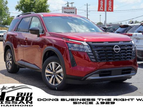 New 2026 Nissan Pathfinder SL FWD image 1