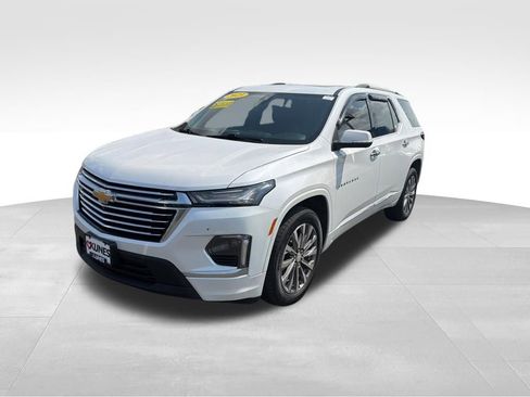 Used 2023 Chevrolet Traverse Premier AWD/4WD image 5