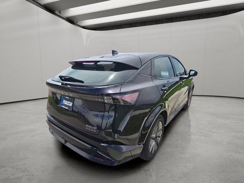 Used 2024 Nissan Ariya AWD image 5