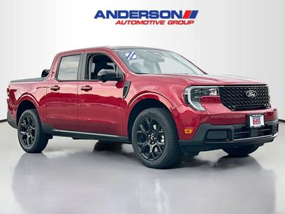 New 2025 Ford Maverick Lariat w/ Black Appearance Package