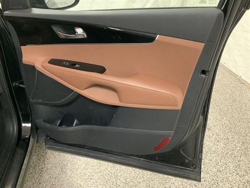 Used 2019 Kia Sorento SX AWD/4WD image 24