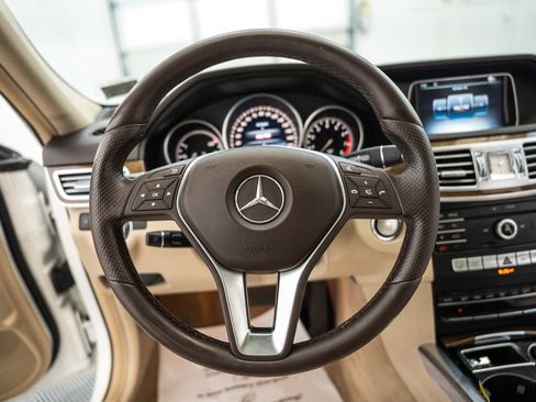 Used 2016 Mercedes-Benz E 350 4MATIC Sedan image 30
