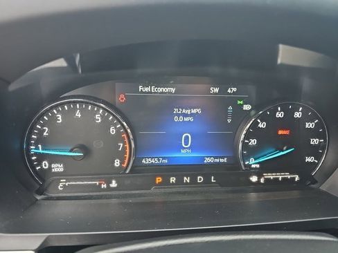 Used 2022 Ford Explorer XLT w/ Equipment Group 202A image 22