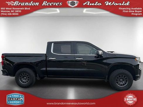 Used 2019 Chevrolet Silverado 1500 High Country w/ Technology Package AWD/4WD image 4