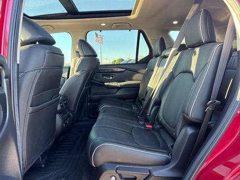 Used 2025 Honda Pilot Elite image 16