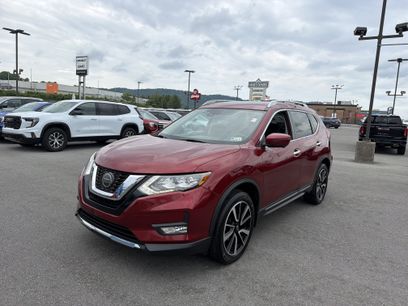 Used 2019 Nissan Rogue SL w/ Premium Package
