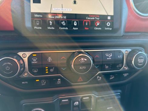 Used 2020 Jeep Wrangler Unlimited Rubicon image 27