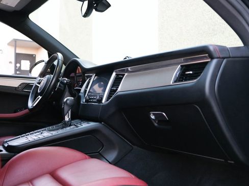 Used 2017 Porsche Macan GTS w/ Premium Package Plus image 22