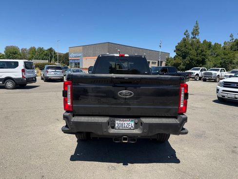Used 2024 Ford F250 Lariat w/ Lariat Ultimate Package AWD/4WD image 4