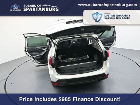 Used 2022 Subaru Forester Limited image 40