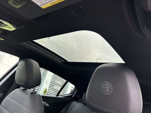 Used 2024 Alfa Romeo Tonale Veloce image 24