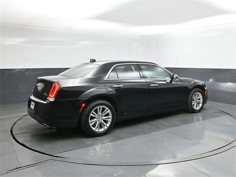 Used 2016 Chrysler 300 C w/ Safetytec Plus Group image 15