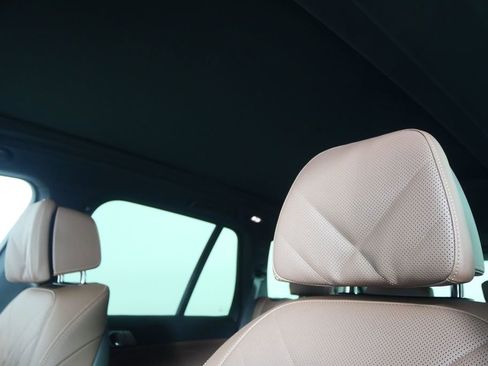 Used 2026 BMW X5 xDrive40i w/ M Sport Package image 11