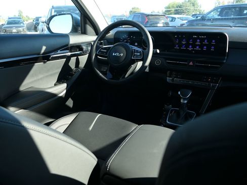 New 2026 Kia Seltos EX image 22