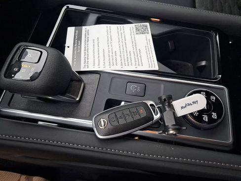 New 2026 Nissan Pathfinder SV AWD/4WD image 30