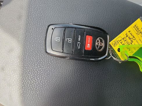 Used 2025 Toyota Camry LE image 17