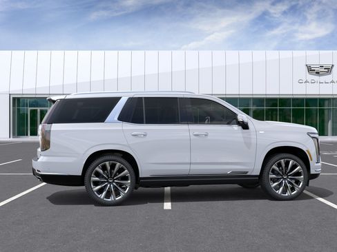 New 2026 Cadillac Escalade Luxury w/ Touring Package AWD/4WD image 5