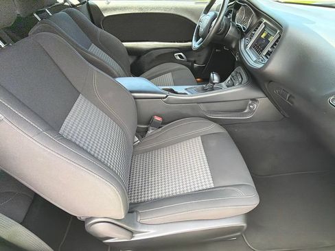 Used 2023 Dodge Challenger SXT AWD/4WD image 13
