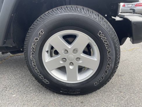 Used 2017 Jeep Wrangler Unlimited Sport w/ Quick Order Package 24S image 13