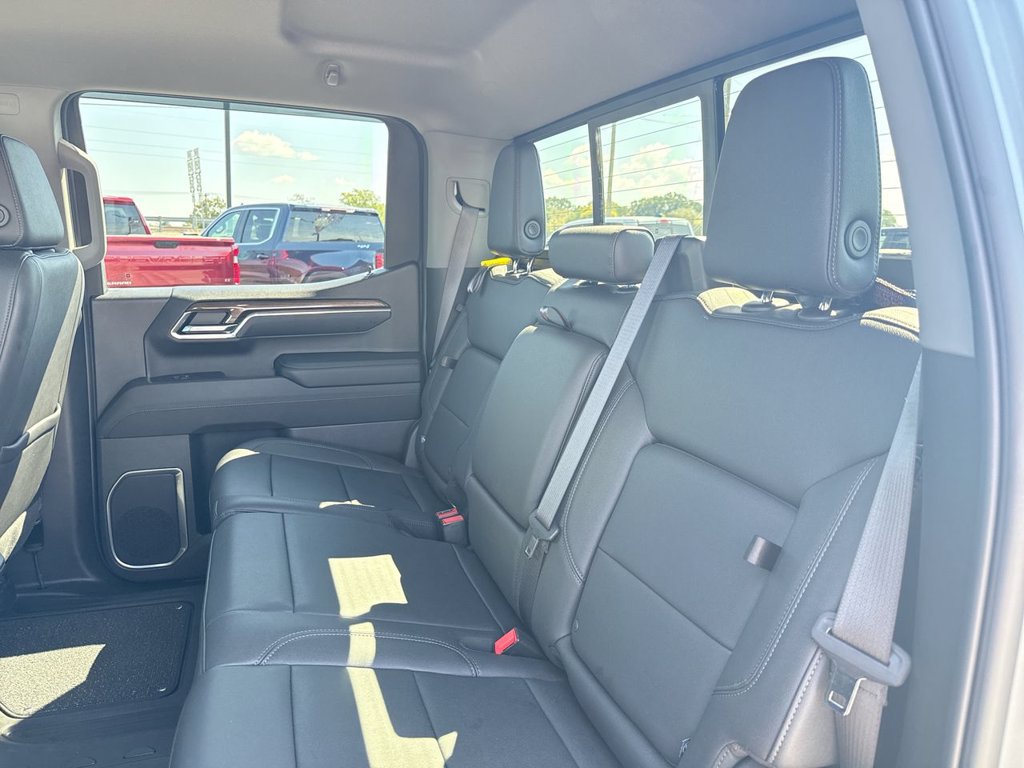 Used 2024 Chevrolet Silverado 1500 RST w/ Convenience Package II AWD/4WD image 19