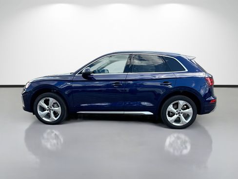 Used 2023 Audi Q5 2.0T Premium Plus w/ Premium Plus Package AWD/4WD image 6