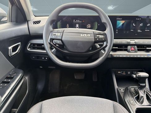 Used 2025 Kia K4 LXS FWD image 26