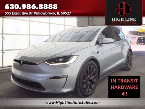 Used 2025 Tesla Model X Plaid image 1