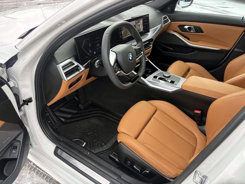 Used 2025 BMW 330i xDrive Sedan w/ Premium Package image 25