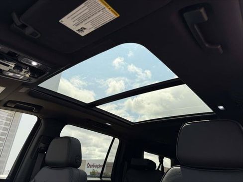 Used 2026 GMC Yukon XL Denali w/ Sun & Power Step Package AWD/4WD image 23