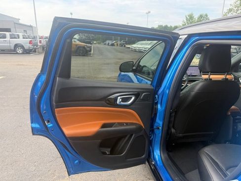 Used 2025 Jeep Compass Limited w/ Elite Group AWD/4WD image 30