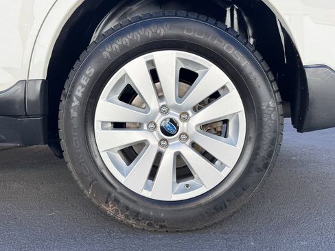 Used 2015 Subaru Outback 2.5i Premium AWD/4WD image 14