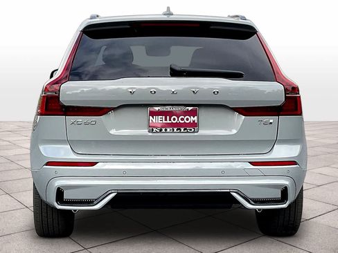 New 2026 Volvo XC60 T8 Plus w/ Climate Package PRO AWD/4WD image 6