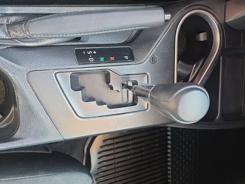 Used 2018 Toyota RAV4 LE w/ All Weather Liner Package FWD image 21