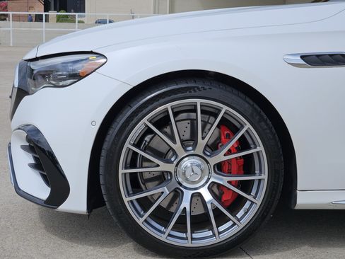 Used 2025 Mercedes-Benz E 53 AMG e 4MATIC Sedan image 11