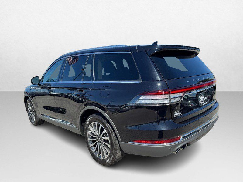 Used 2024 Lincoln Aviator Reserve AWD/4WD image 7