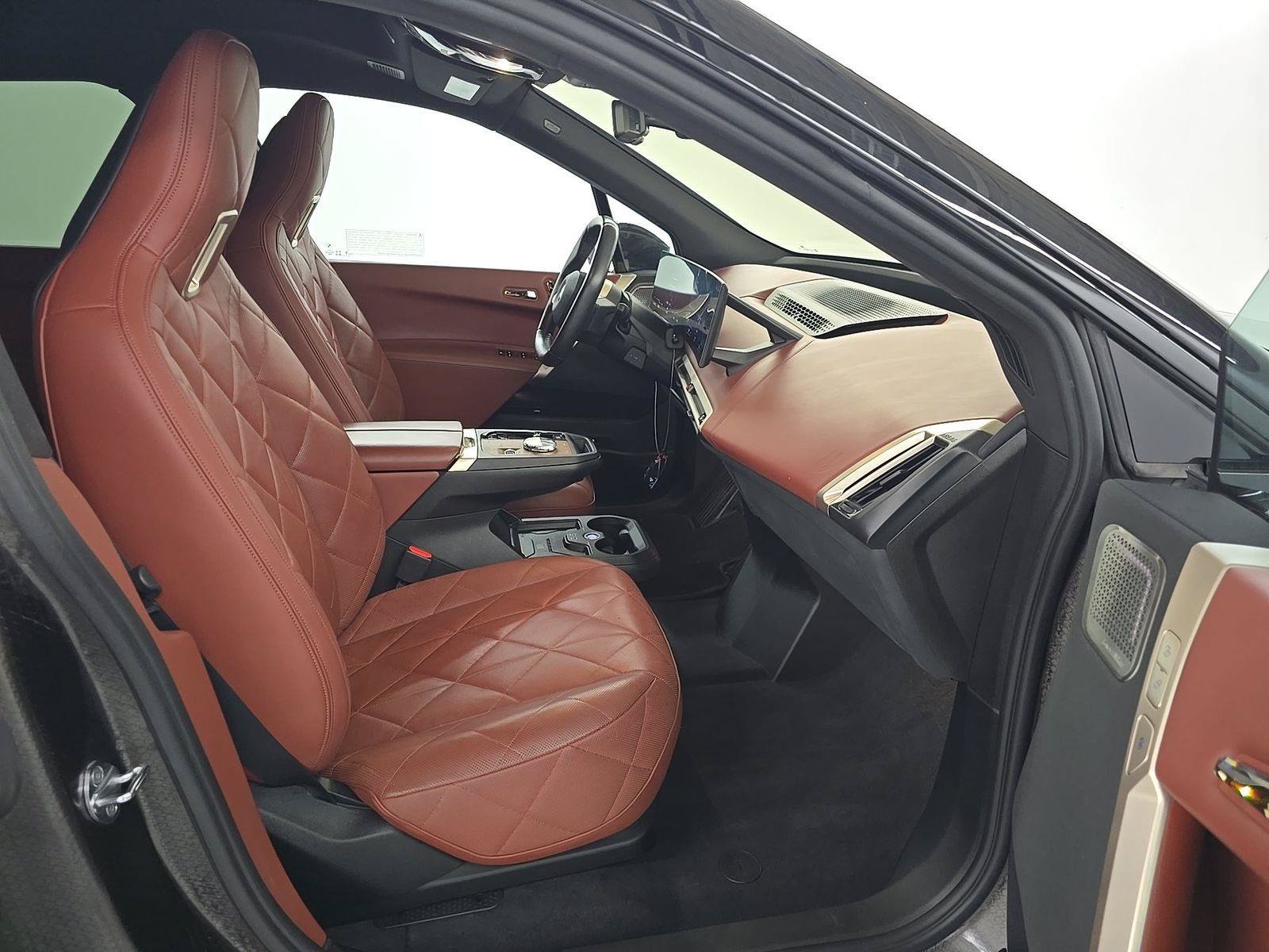 Used 2023 BMW iX M60 w/ Executive Package AWD/4WD image 8