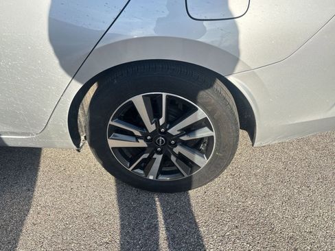 Used 2025 Nissan Versa SV image 7