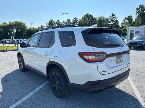 Used 2026 Honda Pilot Black Edition image 6