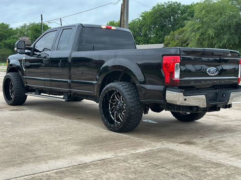Used 2017 Ford F250 XLT w/ XLT Value Package RWD image 8