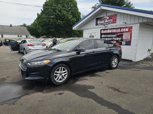 Used 2014 Ford Fusion SE FWD image 5