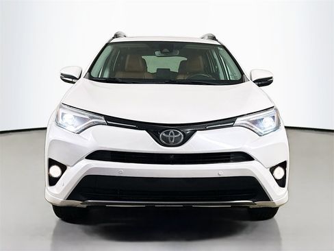 Used 2017 Toyota RAV4 Platinum image 2