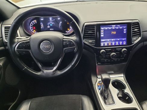 Used 2019 Jeep Grand Cherokee Altitude AWD/4WD image 22